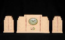 Garniture de Longwy a fleurs